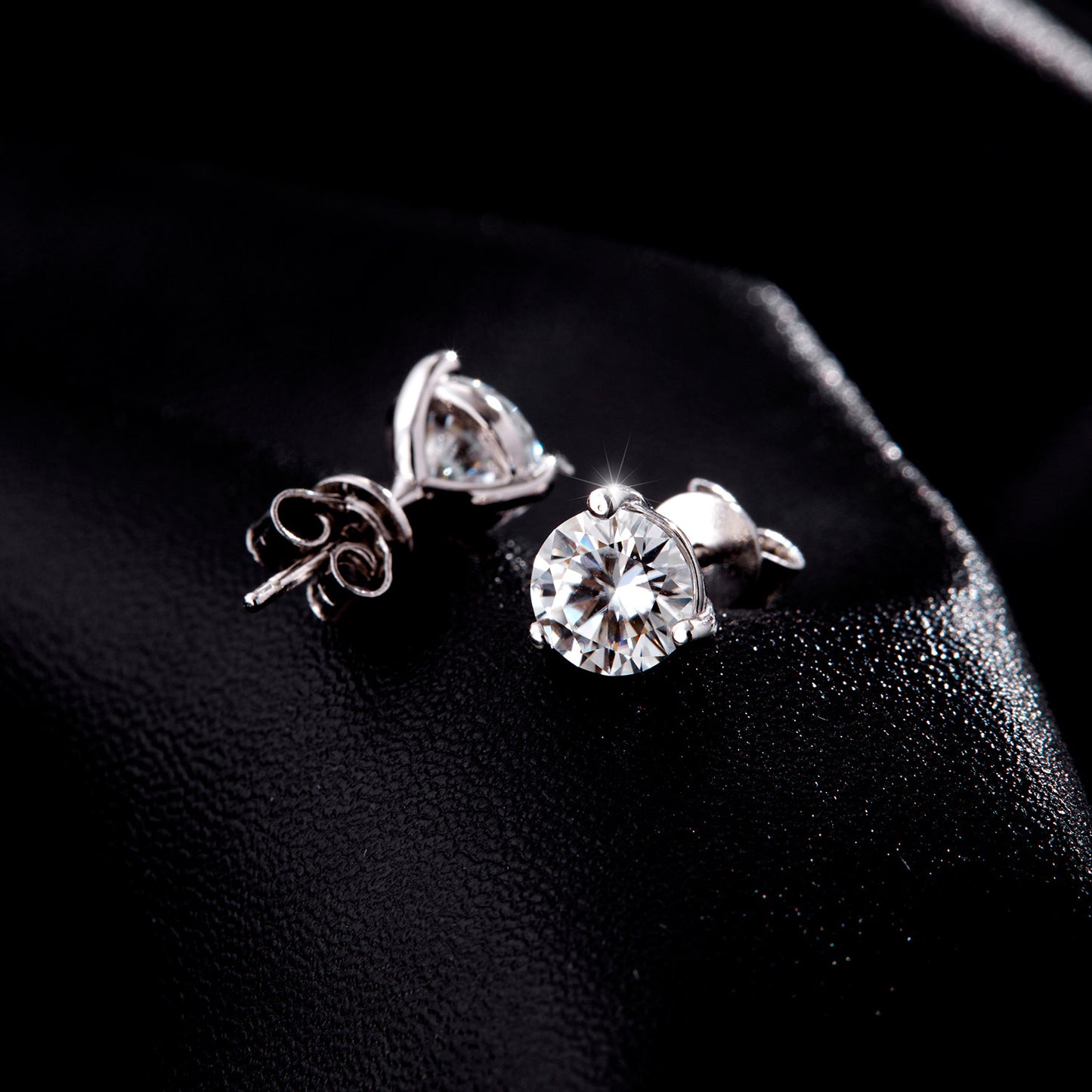 1 carat moissanite s925 sterling silver classic simple basic super shiny three-claw earrings