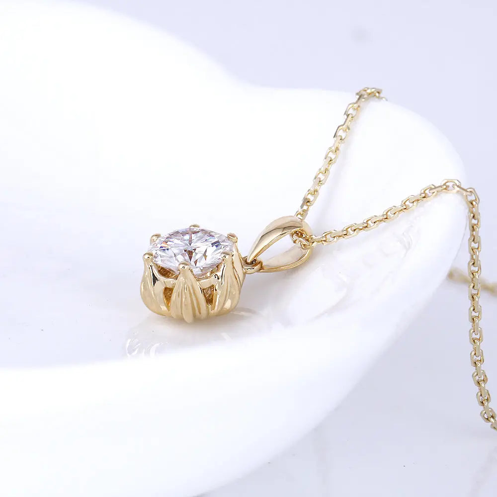 18k Yellow Gold Flower Pendant Necklace Moissanite 1ct