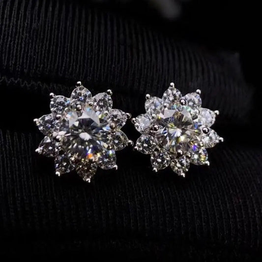 Platinum Plated 925 Silver Halo Stud Moissanite Earrings 1ctw