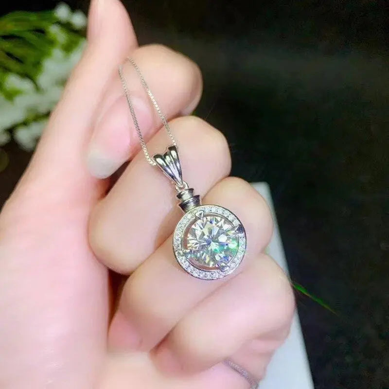 White Gold Plated Halo Moissanite Best Necklace Chains 0.5ct - 3ct Center Stones