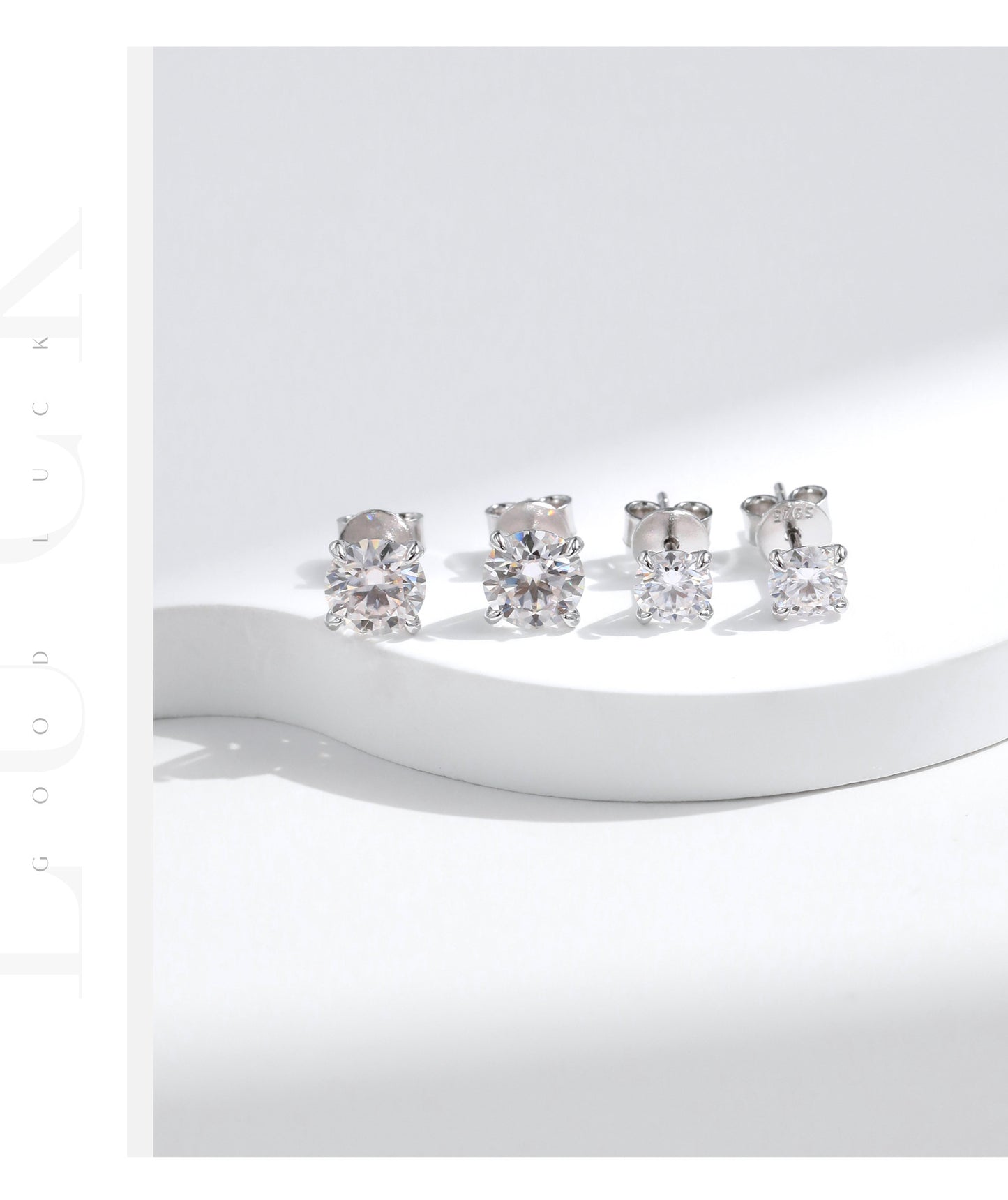1 carat moissanite s925 sterling silver fashionable temperament Chanel style ins four-claw diamond earrings