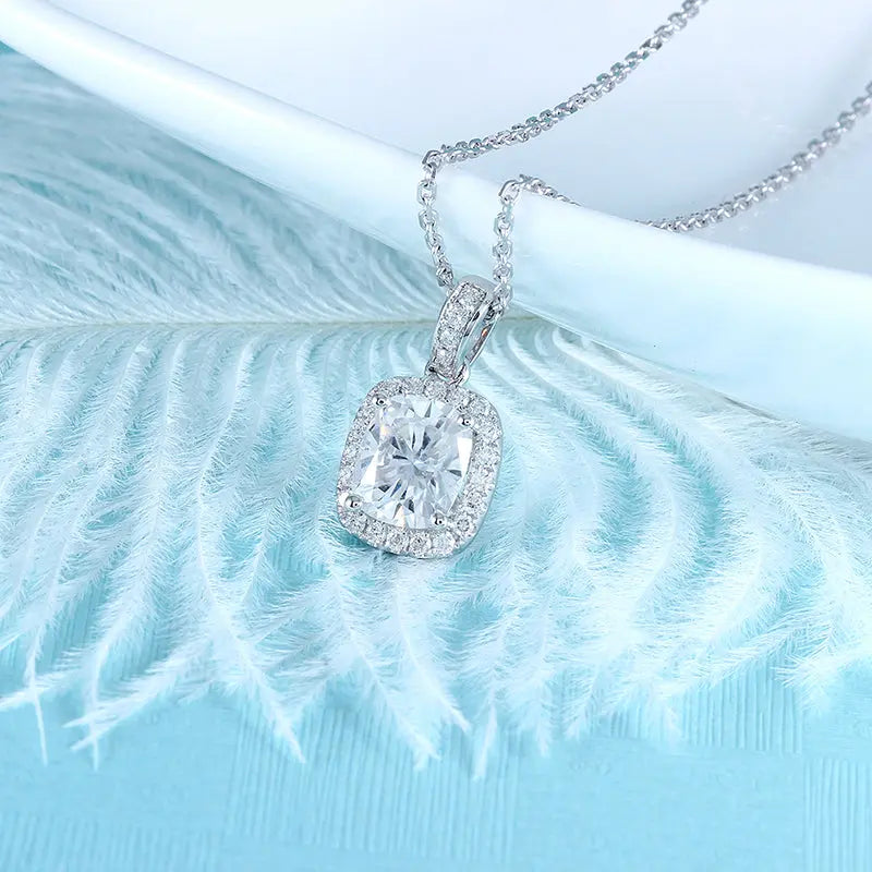 14k White Gold Halo Moissanite Amazing Necklace 1.5ct Center Stone