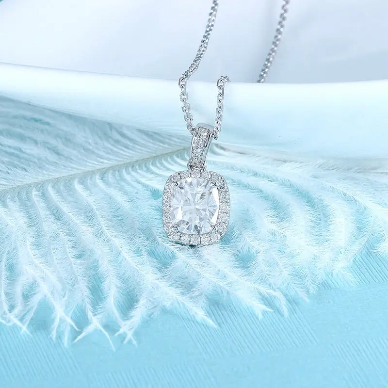 14k White Gold Halo Moissanite Amazing Necklace 1.5ct Center Stone