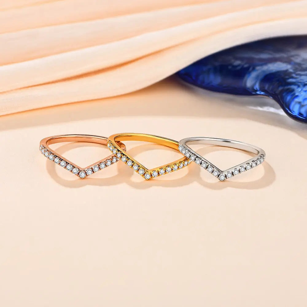 PLATED SILVER MOISSANITE ANNIVERSARY / COOL WEDDING BAND 0.255ctw